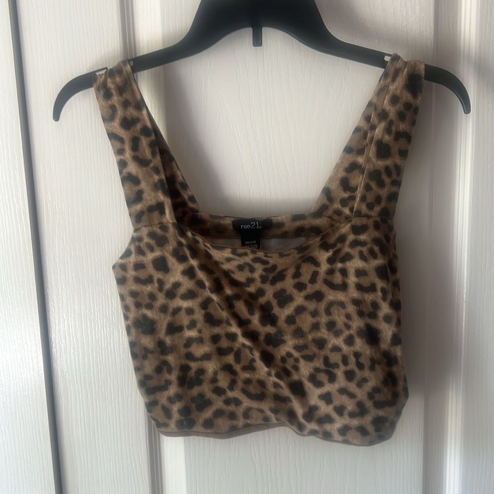 Rue 21 top
